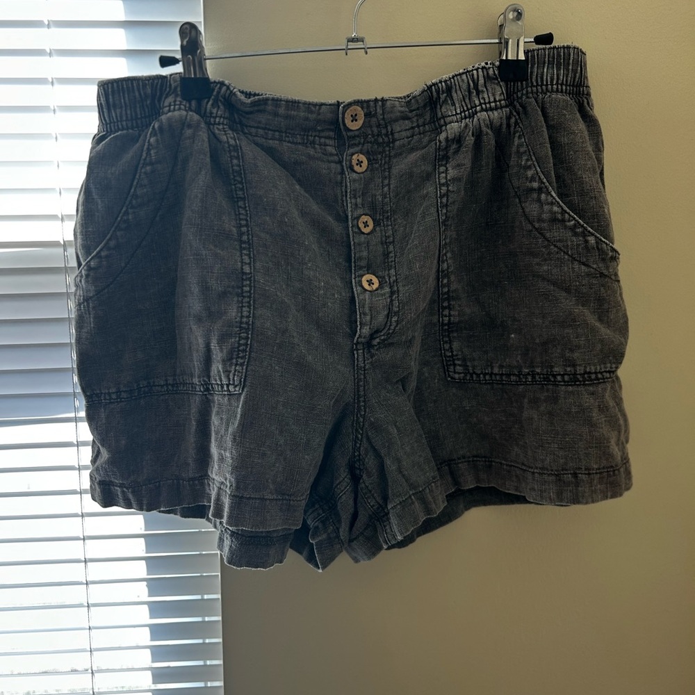 Free People green linen button linen shorts